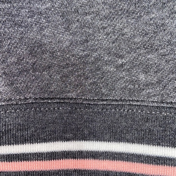 Cropped Pullover - Picture 7 of 7